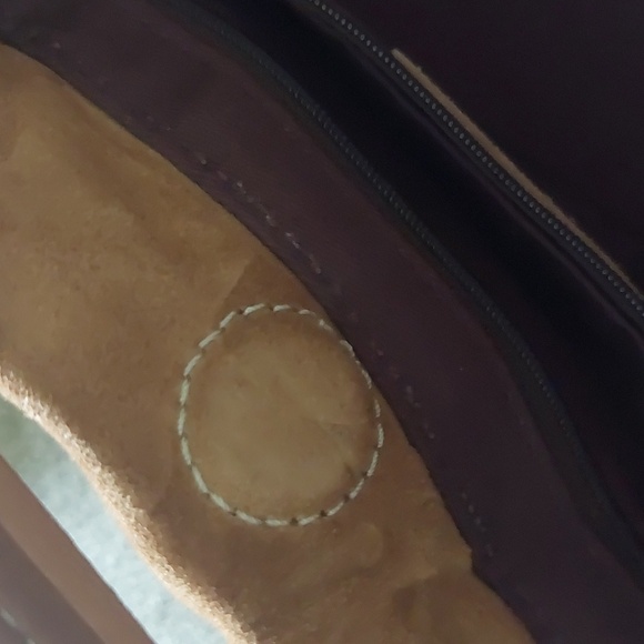 NINE WEST STUDIO, Vintage Suede lether bag, cinnamon color. Great condition - Picture 9 of 12